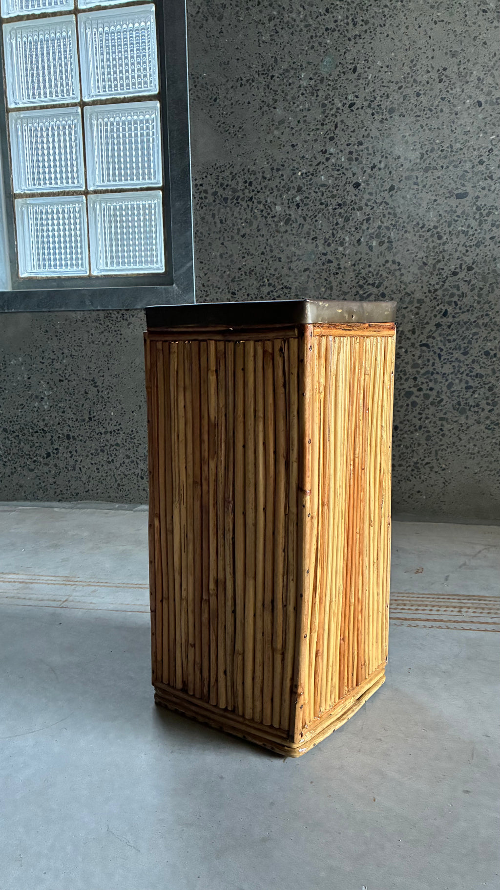 ITALIAN VINTAGE PENCIL REED UMBRELLA STAND
