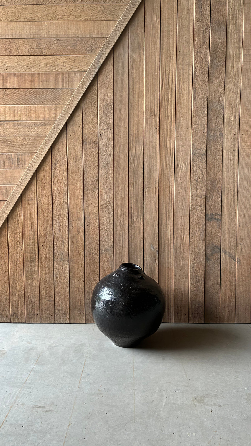 ANTIQUE CHINESE STONEWARE JAR