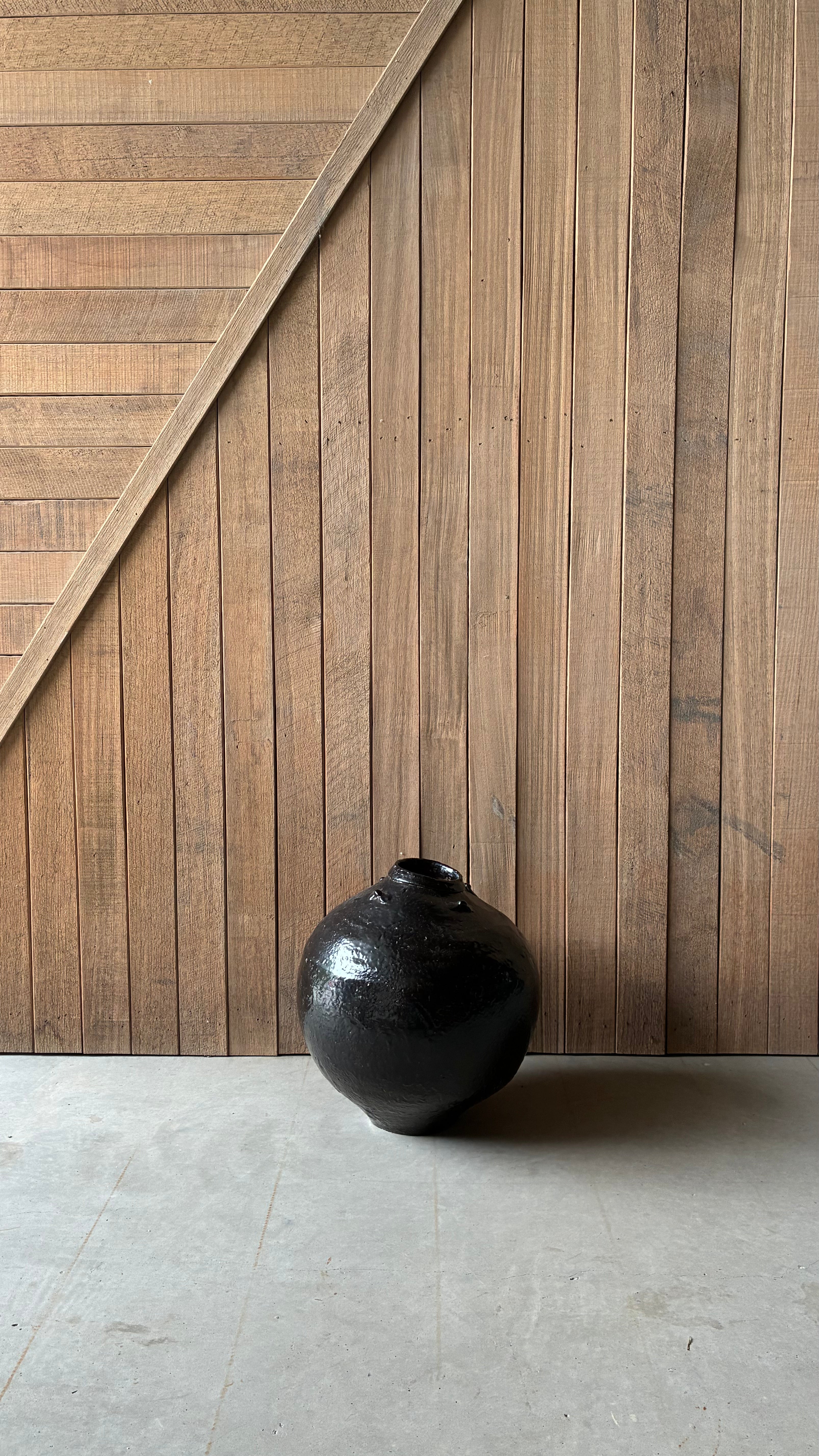 ANTIQUE CHINESE STONEWARE JAR