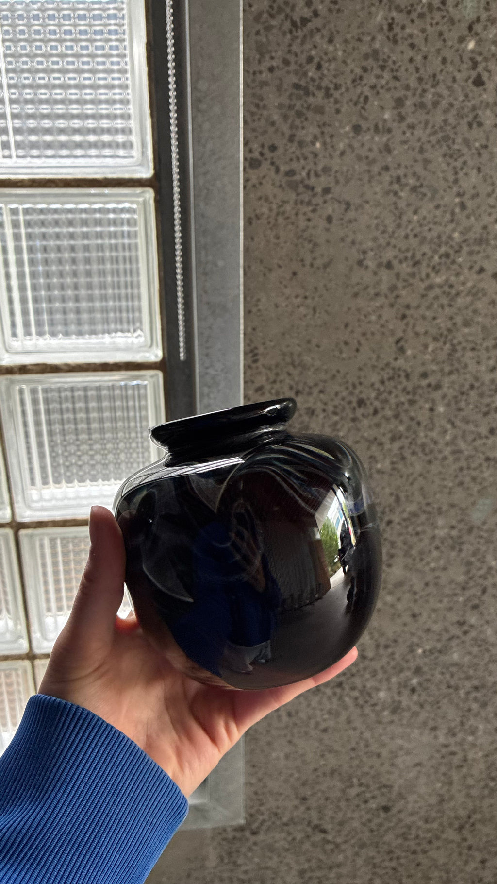 STUDIO ART GLASS VASE