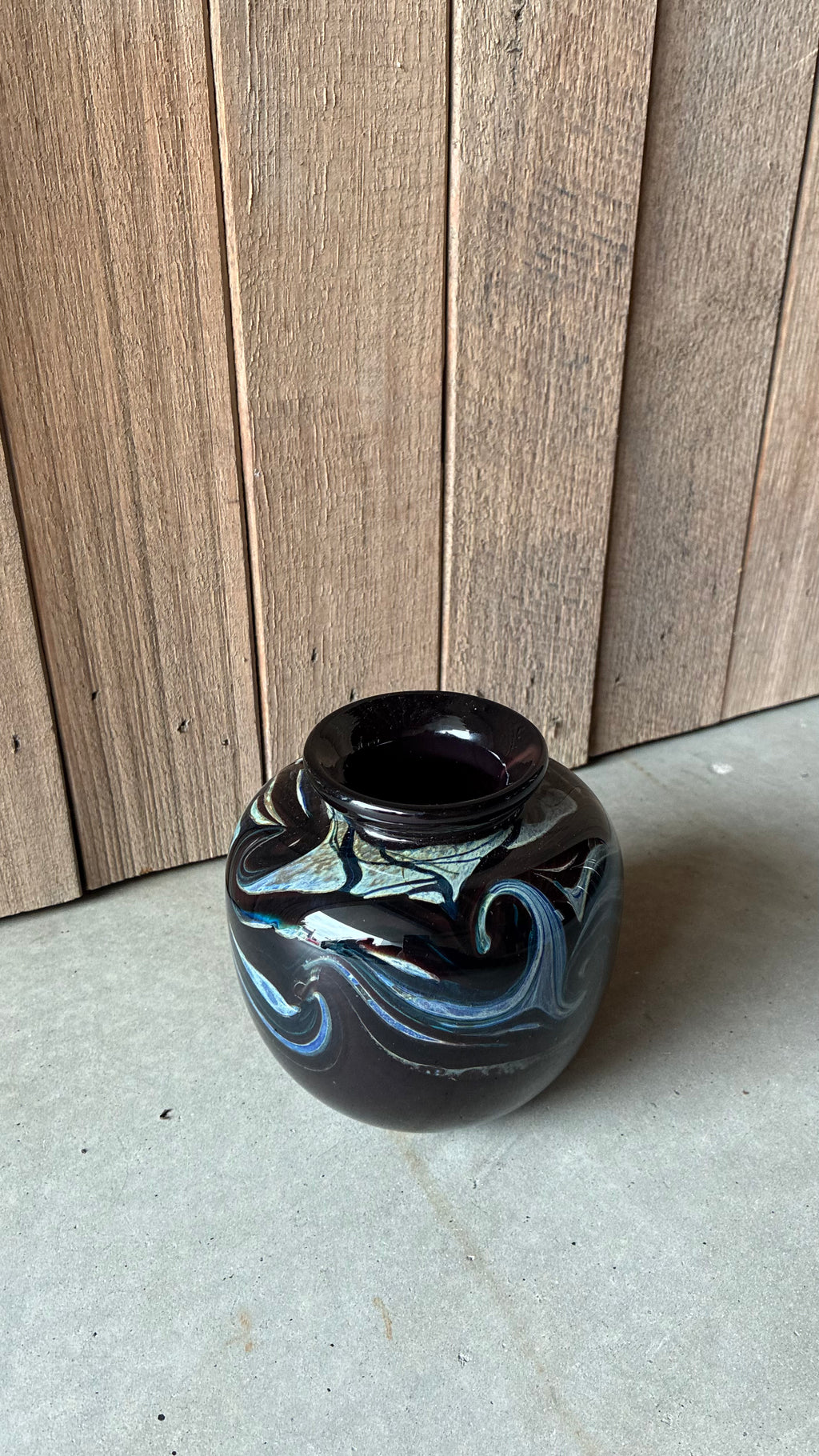 STUDIO ART GLASS VASE
