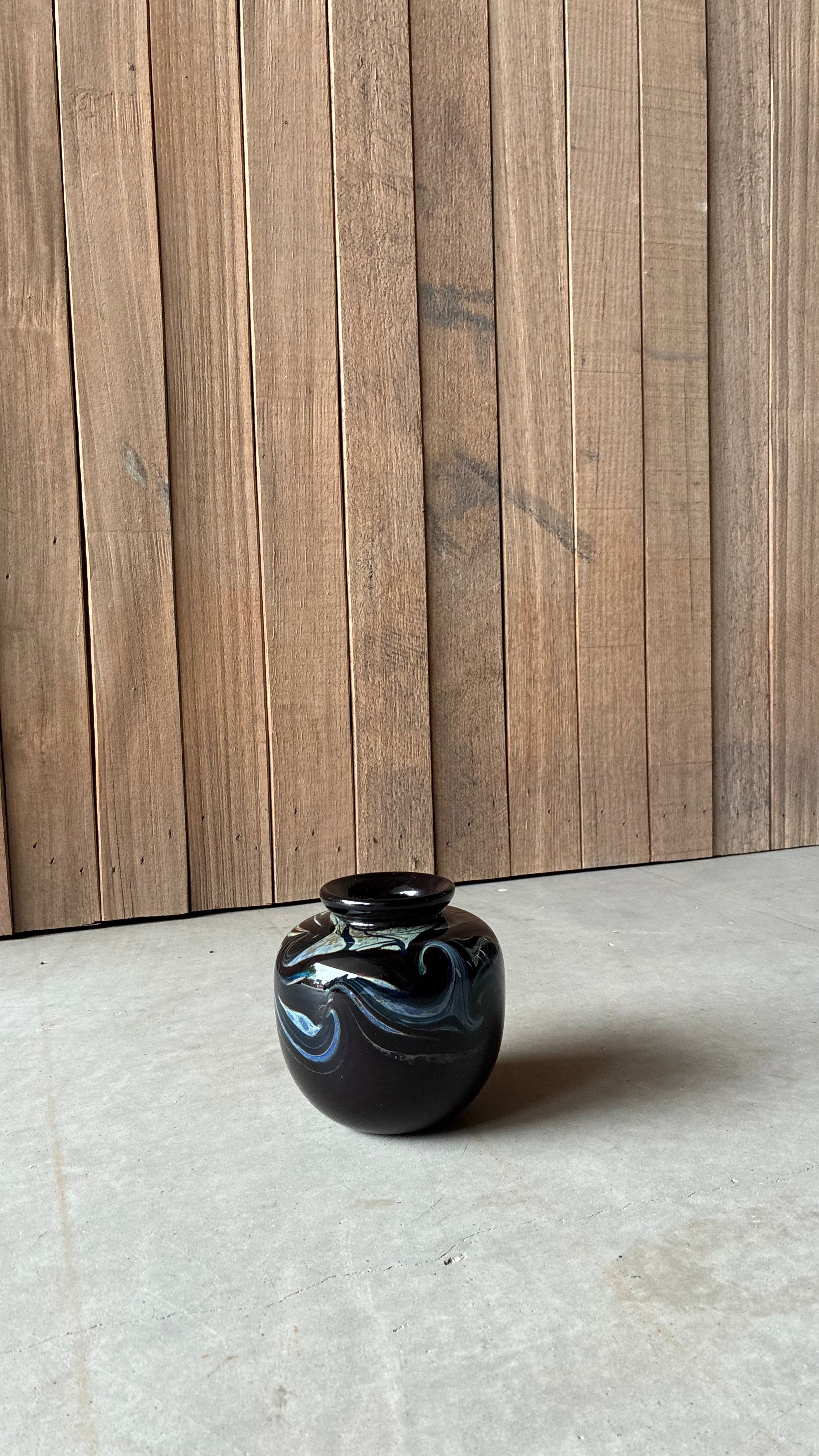 STUDIO ART GLASS VASE