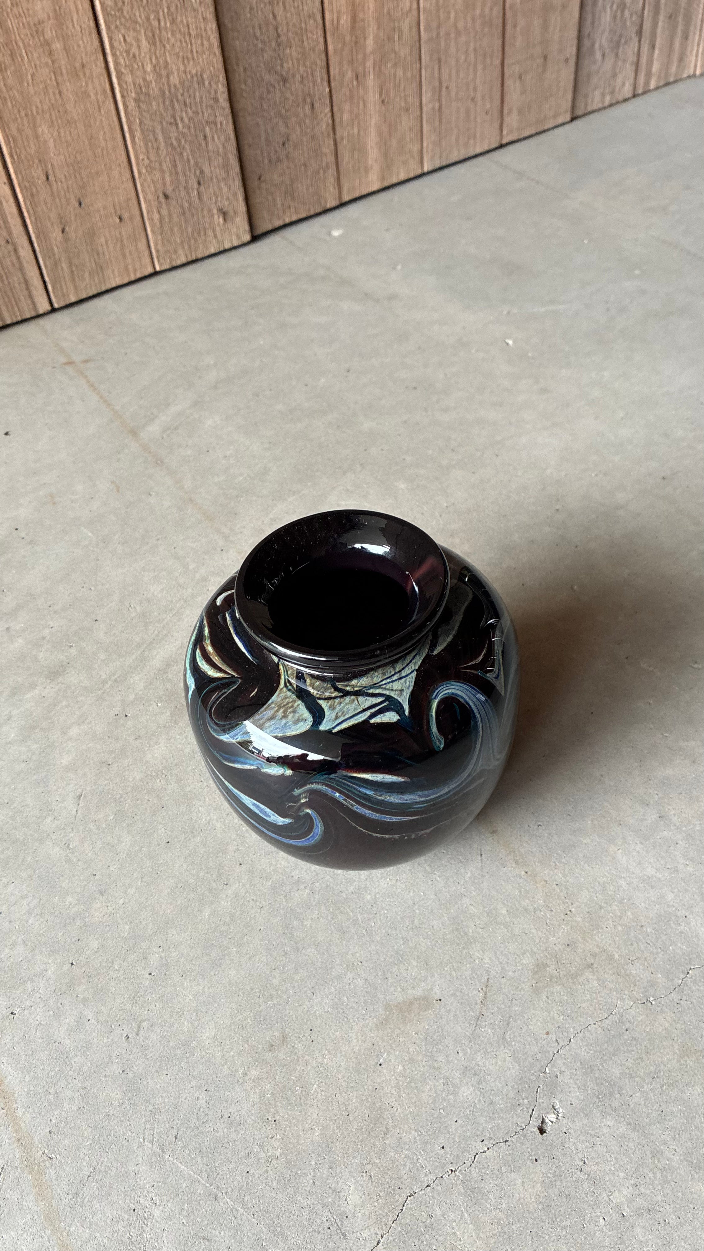 STUDIO ART GLASS VASE