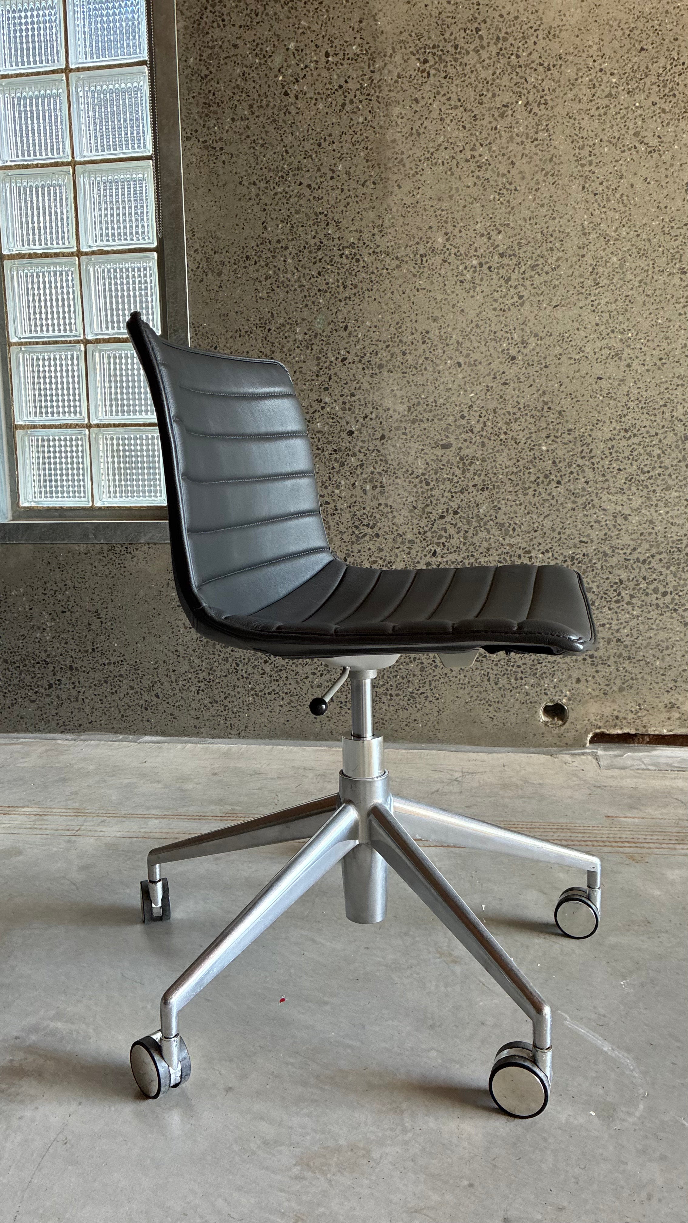 ARPER CATIFA 53 / 5 WAY CASTOR CHAIR