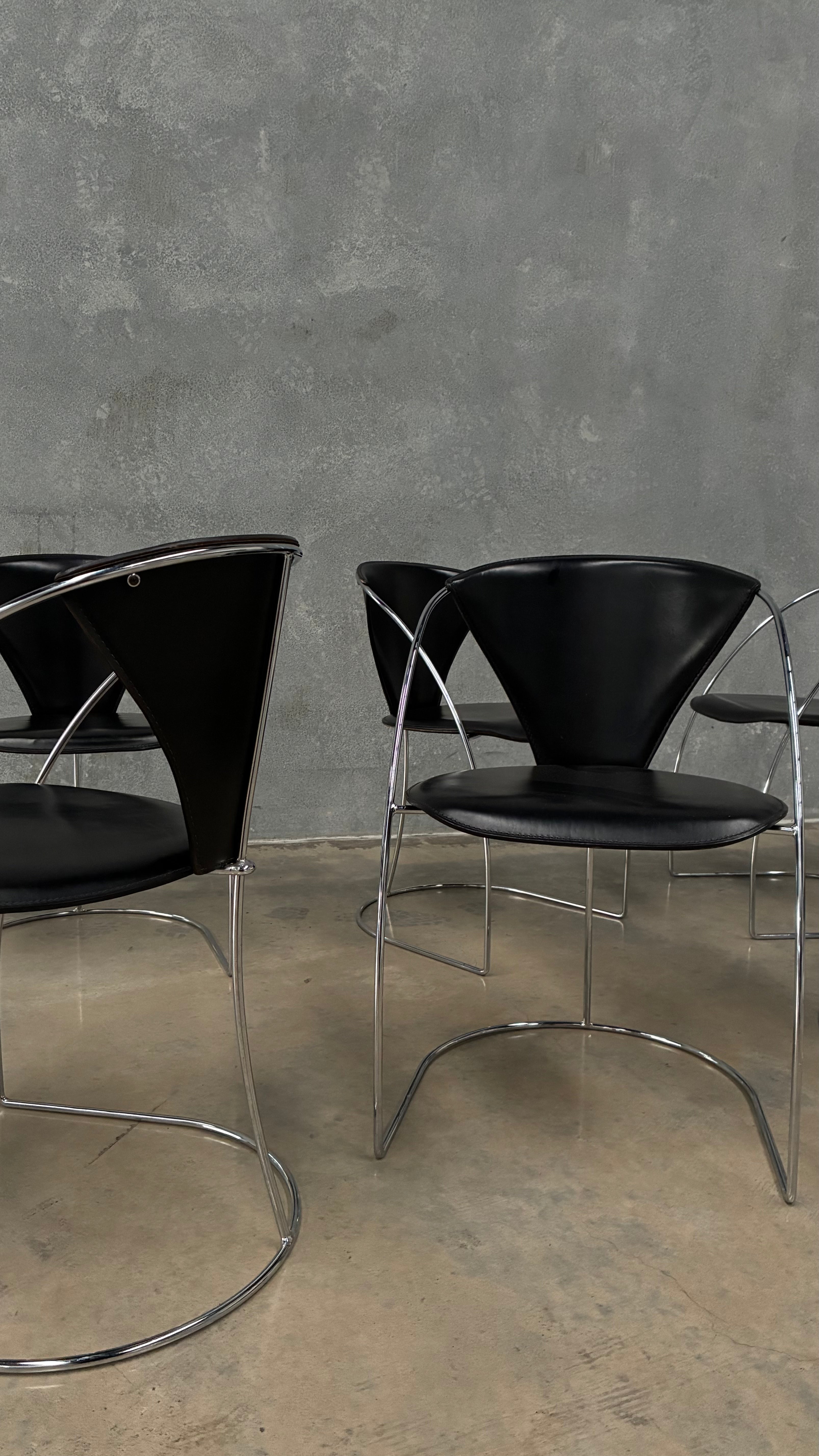 Set of Six ARRBEN DINING CHAIRS