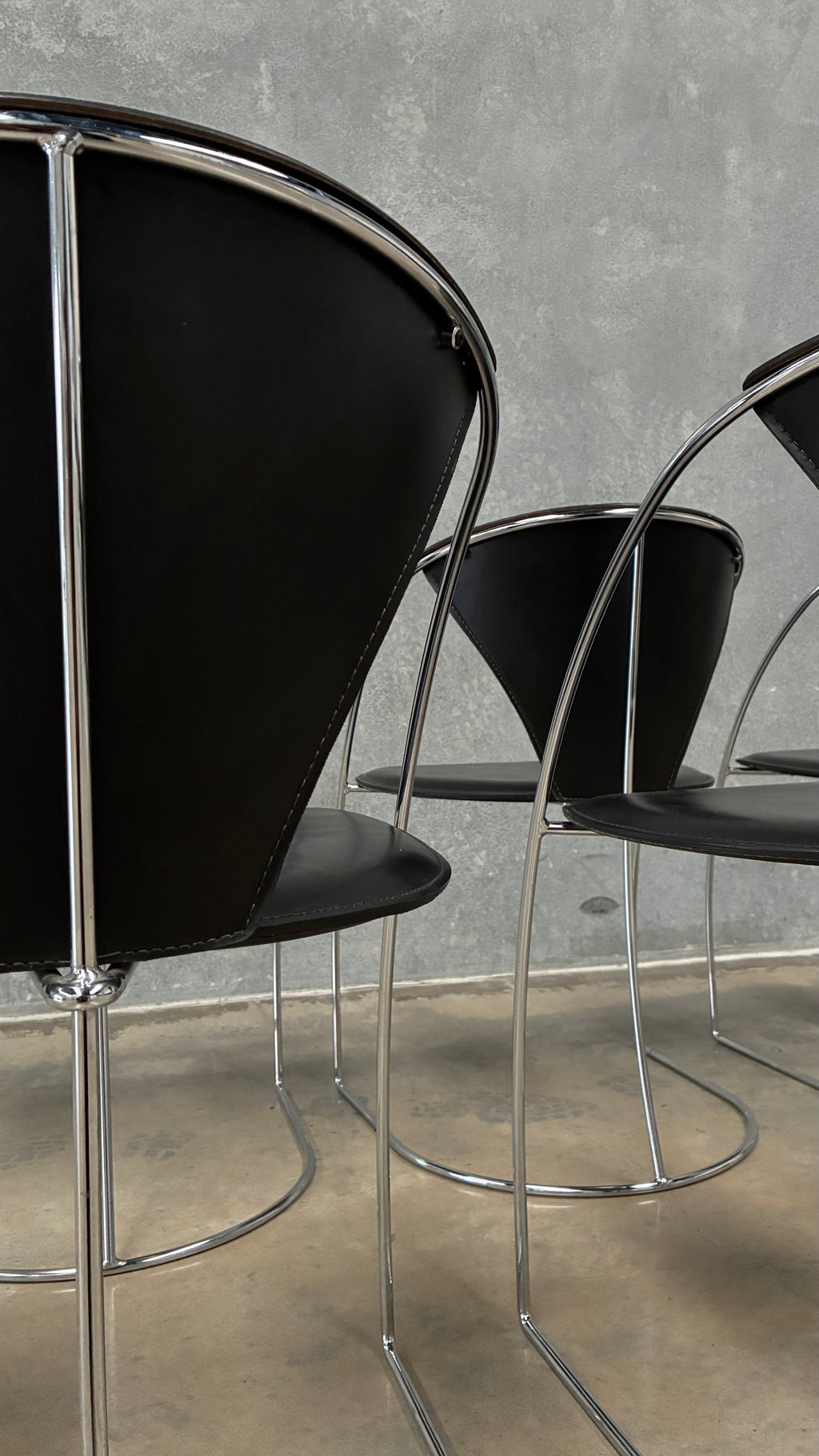 Set of Six ARRBEN DINING CHAIRS