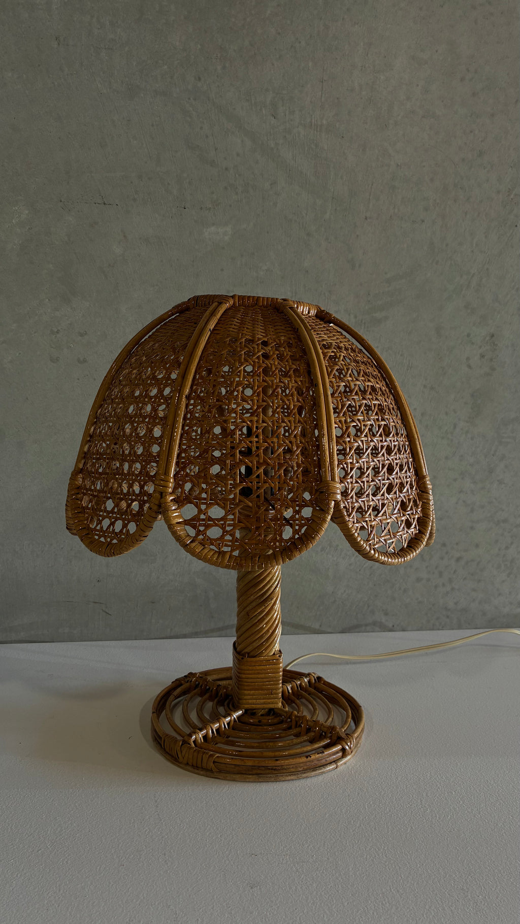 MID CENTURY BAMBOO AND RATTAN TABLE LAMP