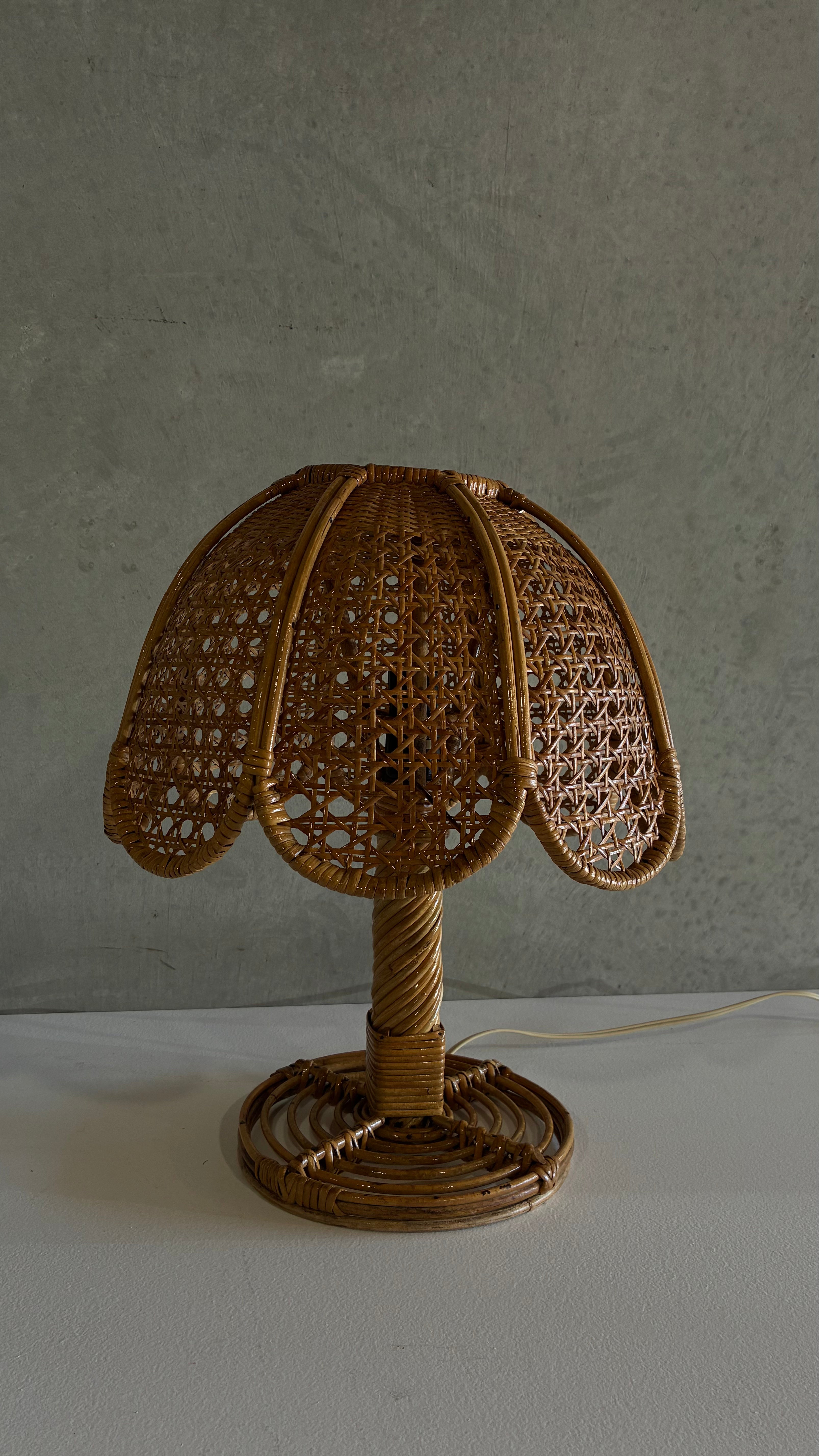 MID CENTURY BAMBOO AND RATTAN TABLE LAMP