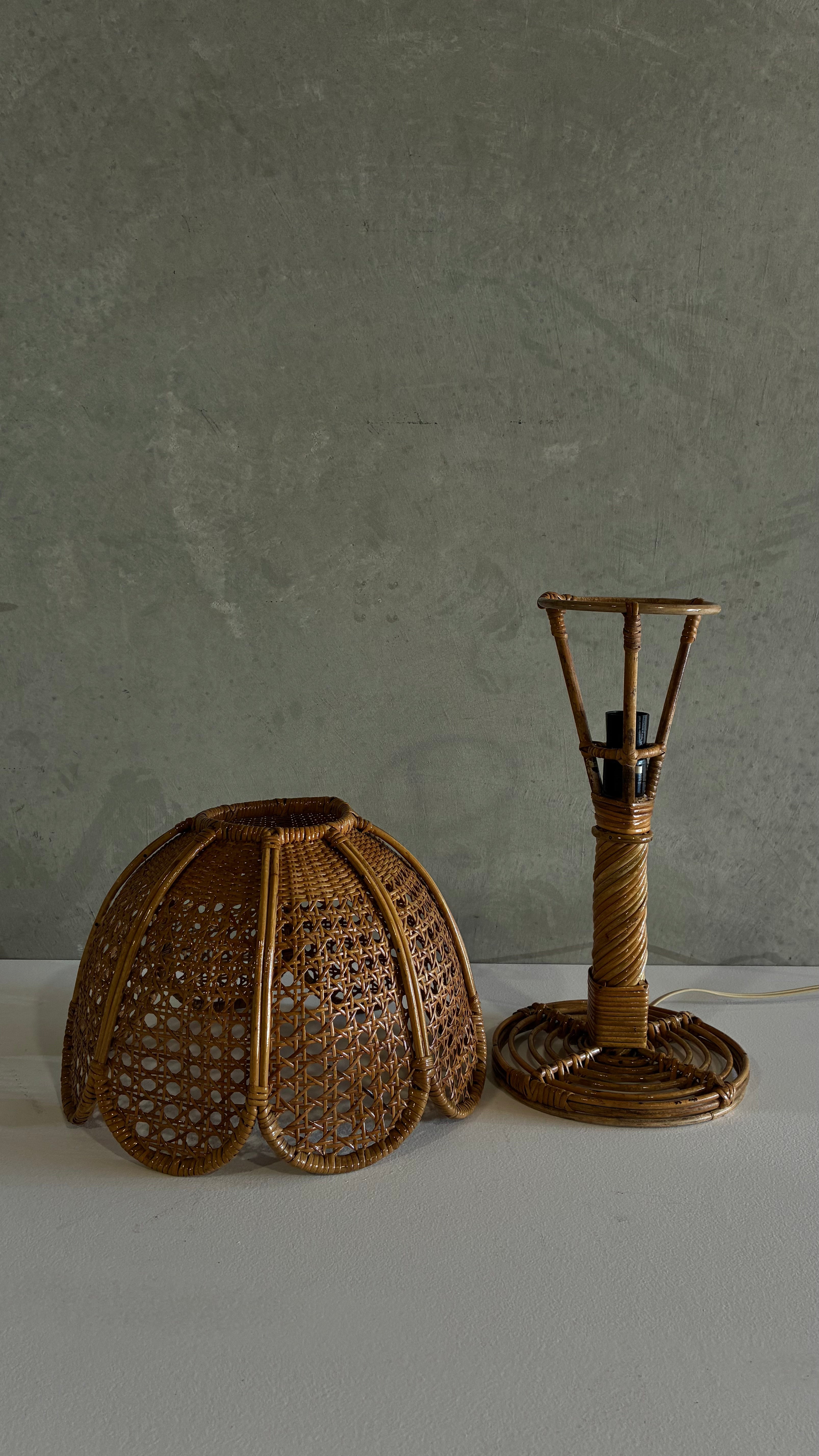 MID CENTURY BAMBOO AND RATTAN TABLE LAMP