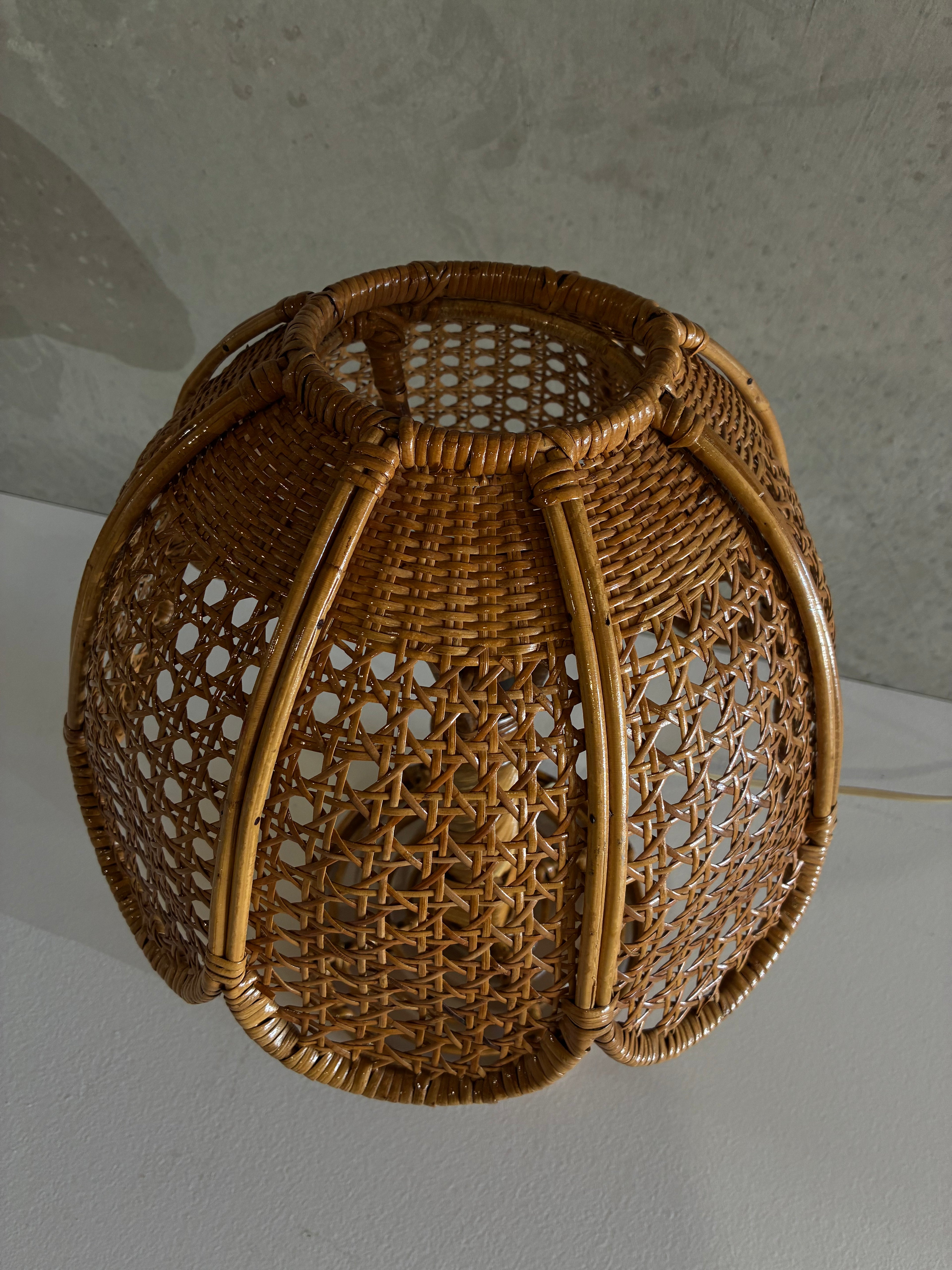 MID CENTURY BAMBOO AND RATTAN TABLE LAMP