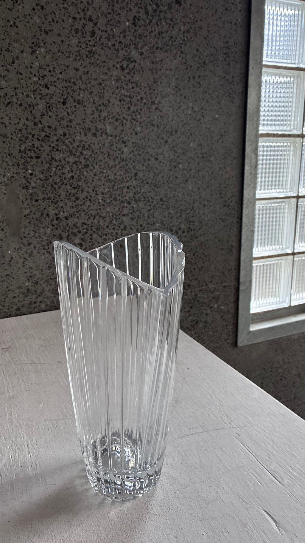 CRISTAL D'ARQUES "EVENTAIL" CRYSTAL VASE, FRANCE
