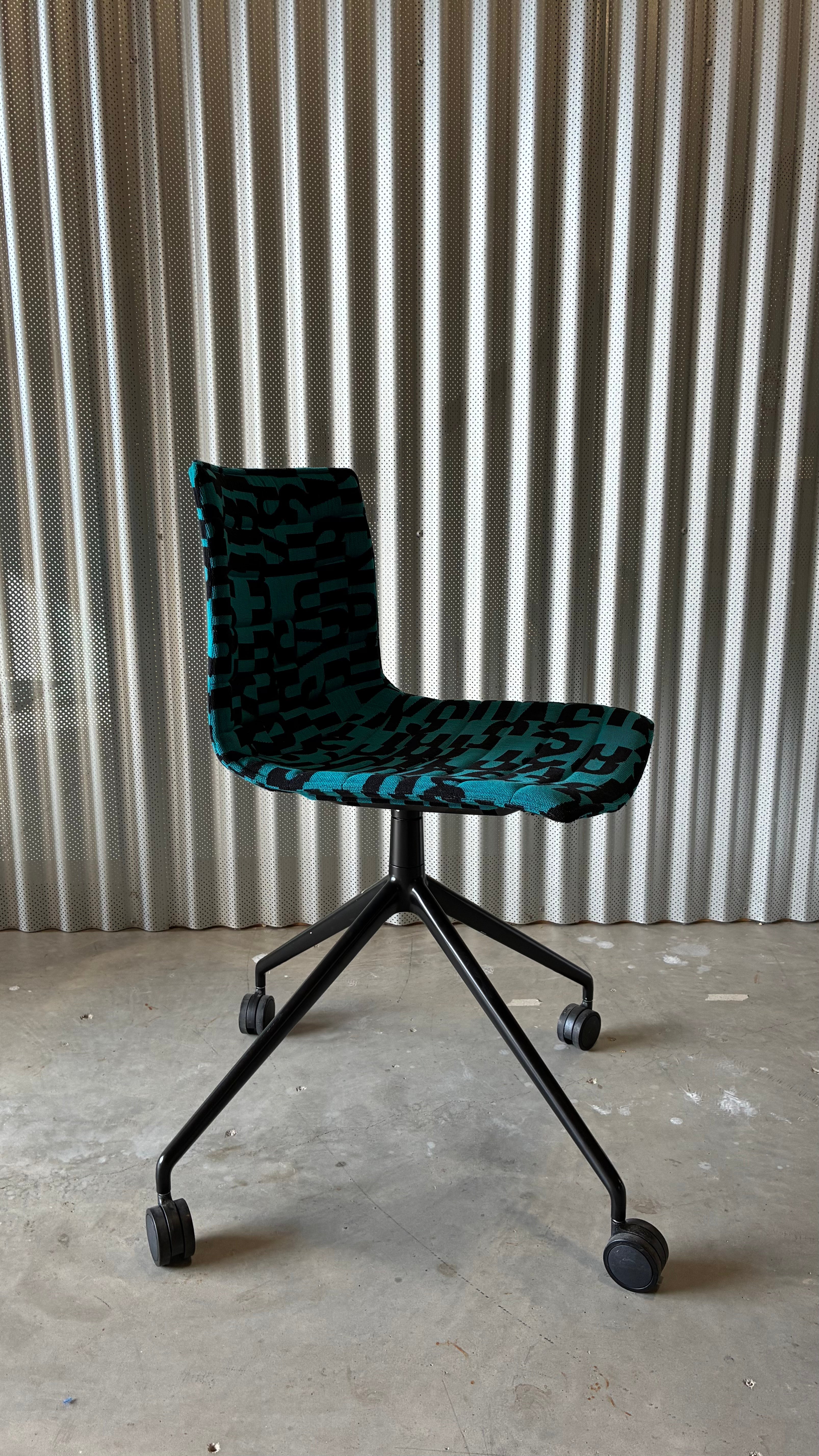 ARPER CATIFA 46 CASTOR CHAIR