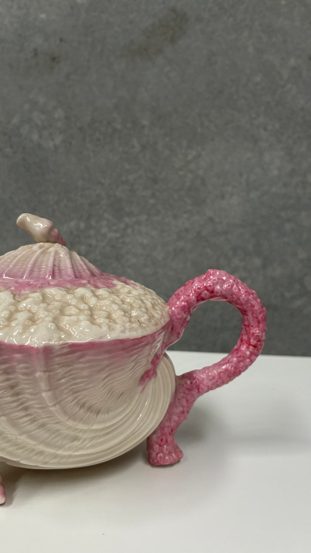 Shell Form Majolica Teapot by Keller & Guérin, Lunéville France 1910