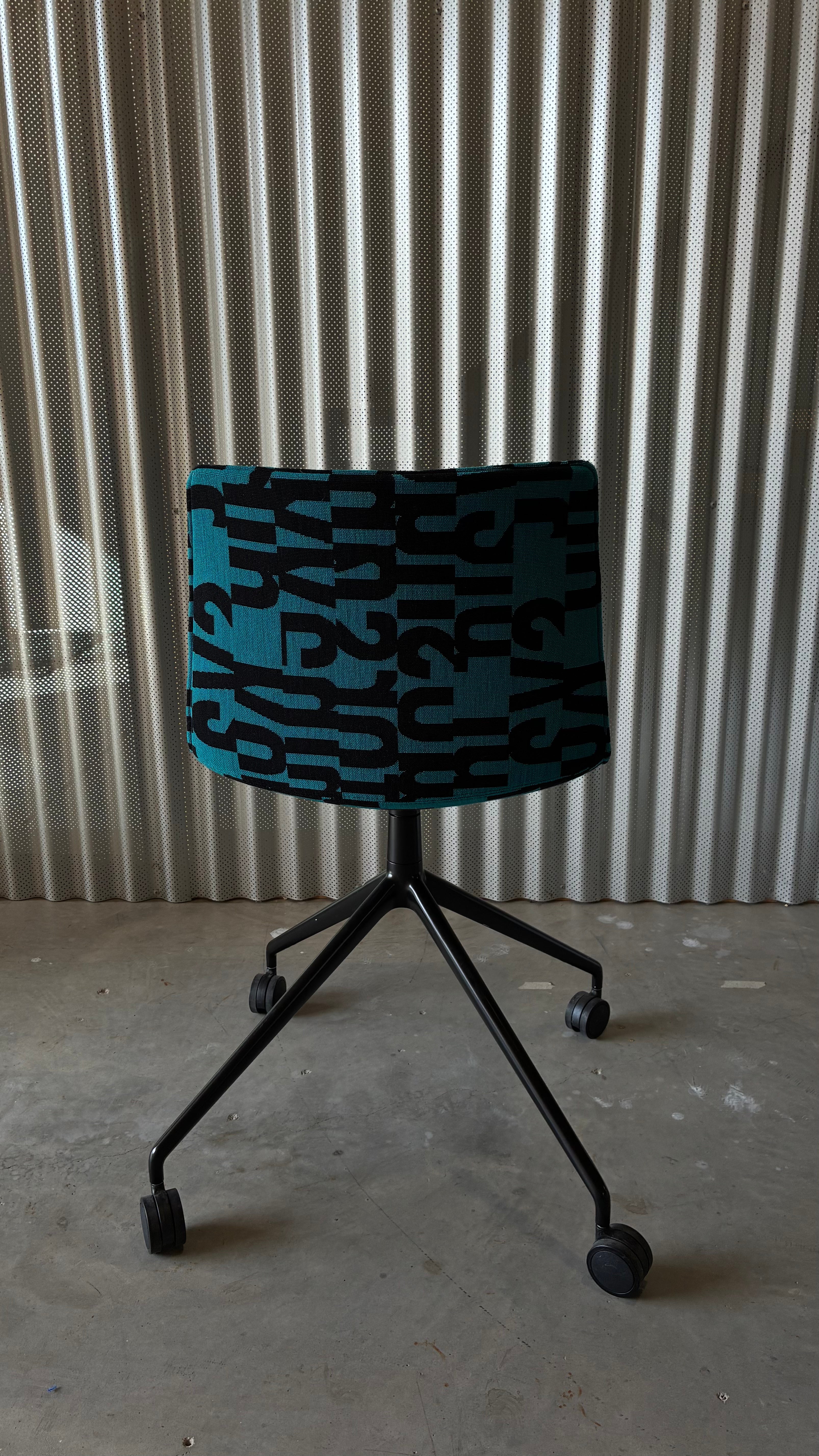 ARPER CATIFA 46 CASTOR CHAIR
