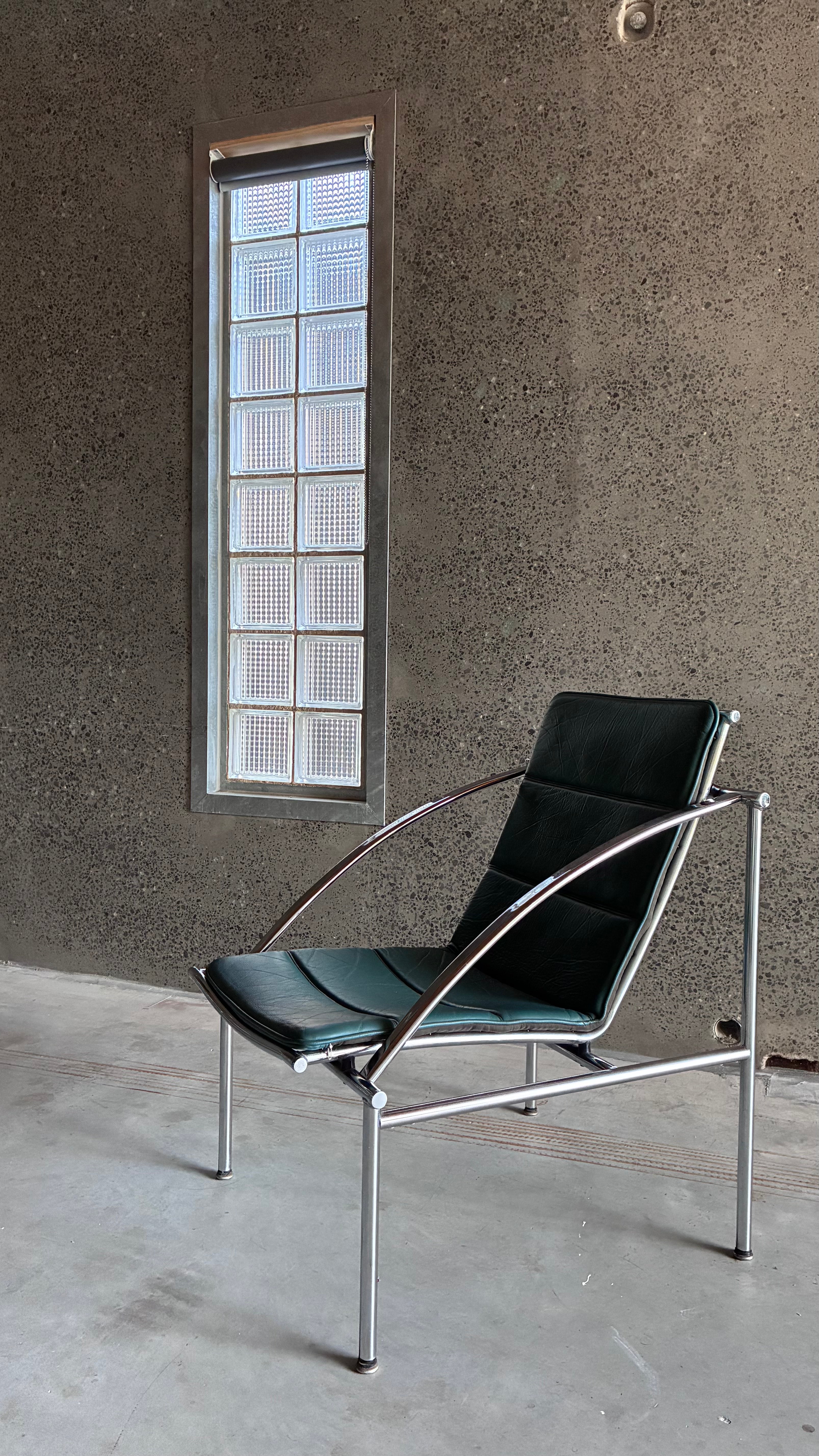 CHROME AND LEATHER LOUNGE CHAIR 1970s