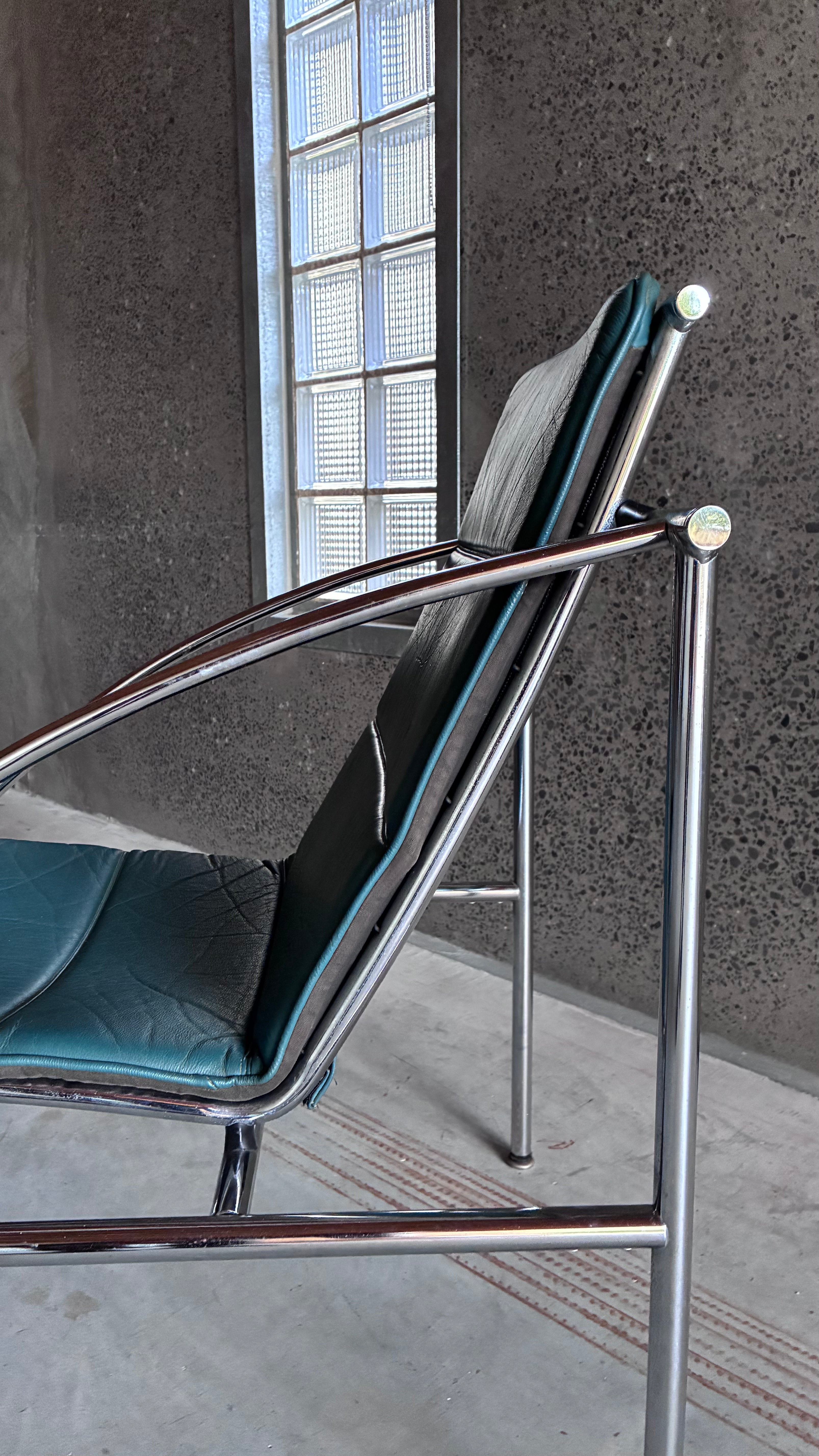 CHROME AND LEATHER LOUNGE CHAIR 1970s