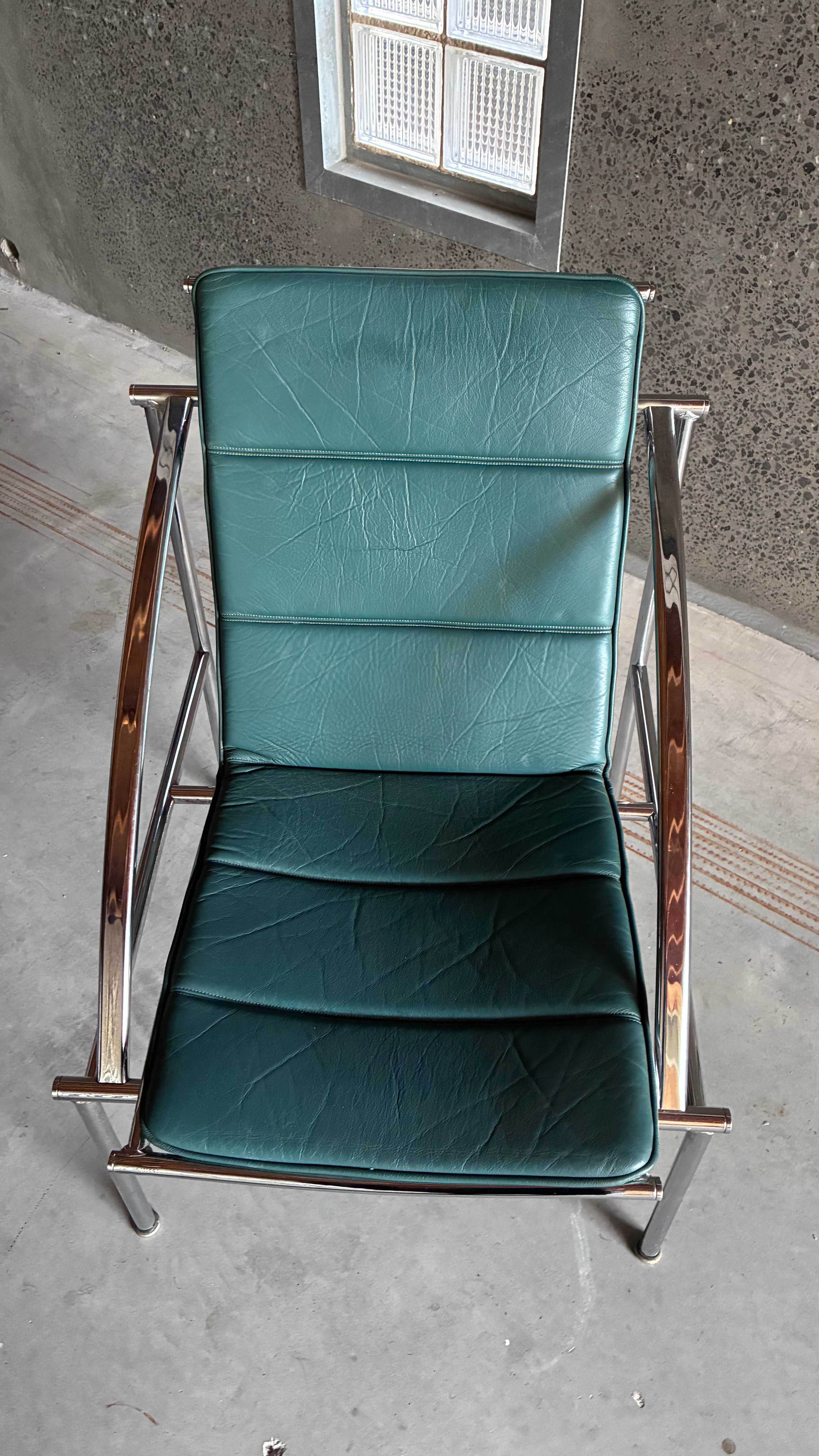 CHROME AND LEATHER LOUNGE CHAIR 1970s