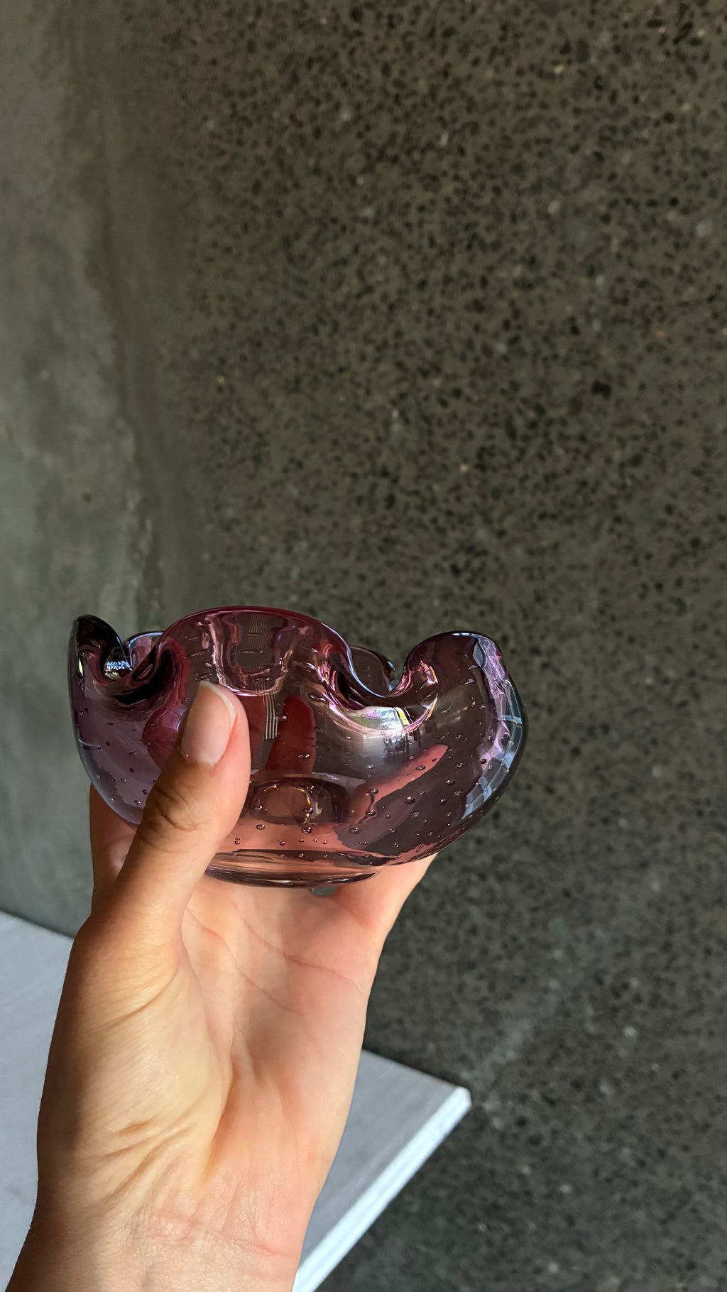 AMETHYST MURANO GLASS BOWL WITH CONTROLLED BUBBLES, ITALY 1960s