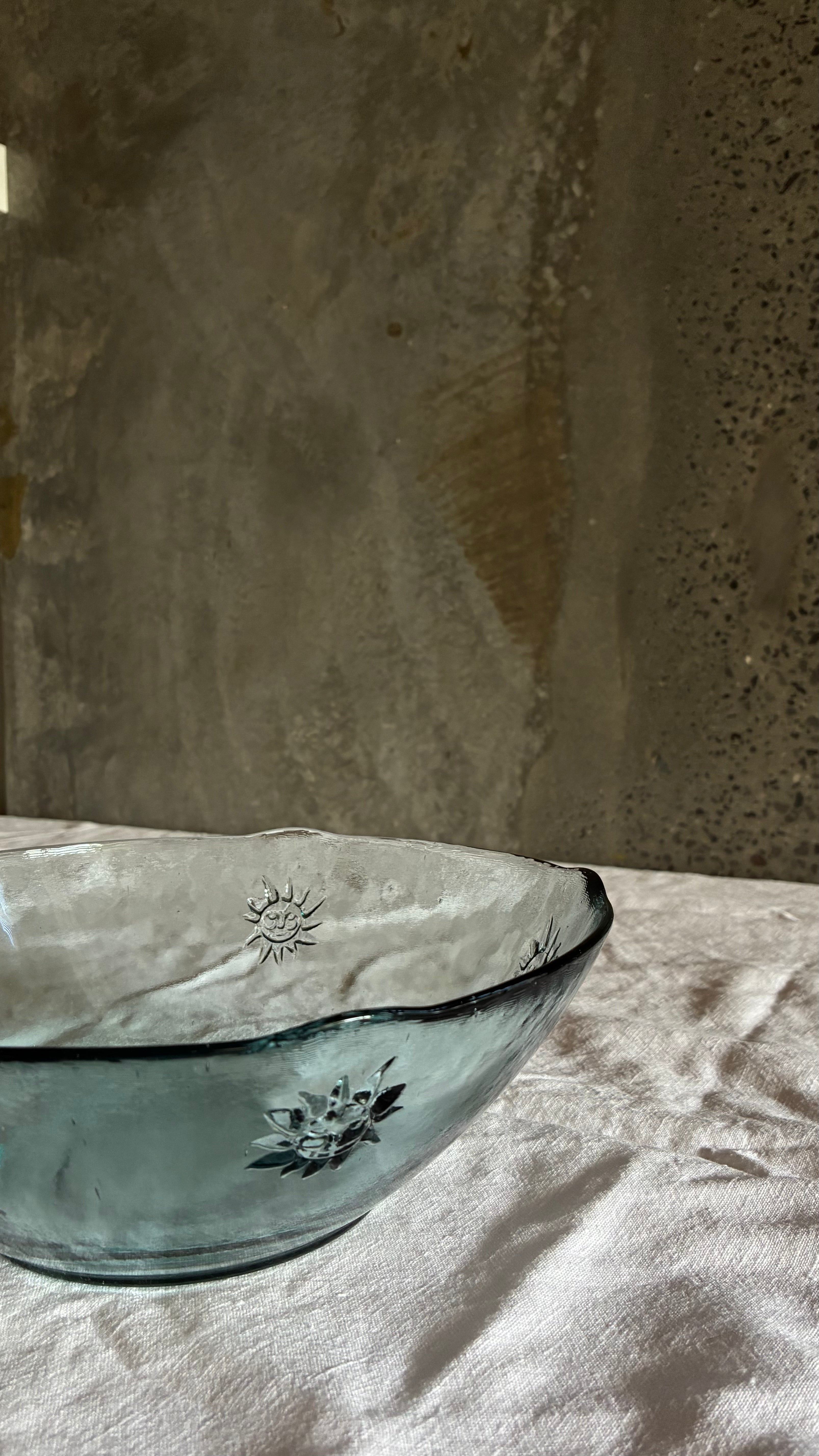 SPANISH GLASS BOWL WITH SUN MOTIF 1970S