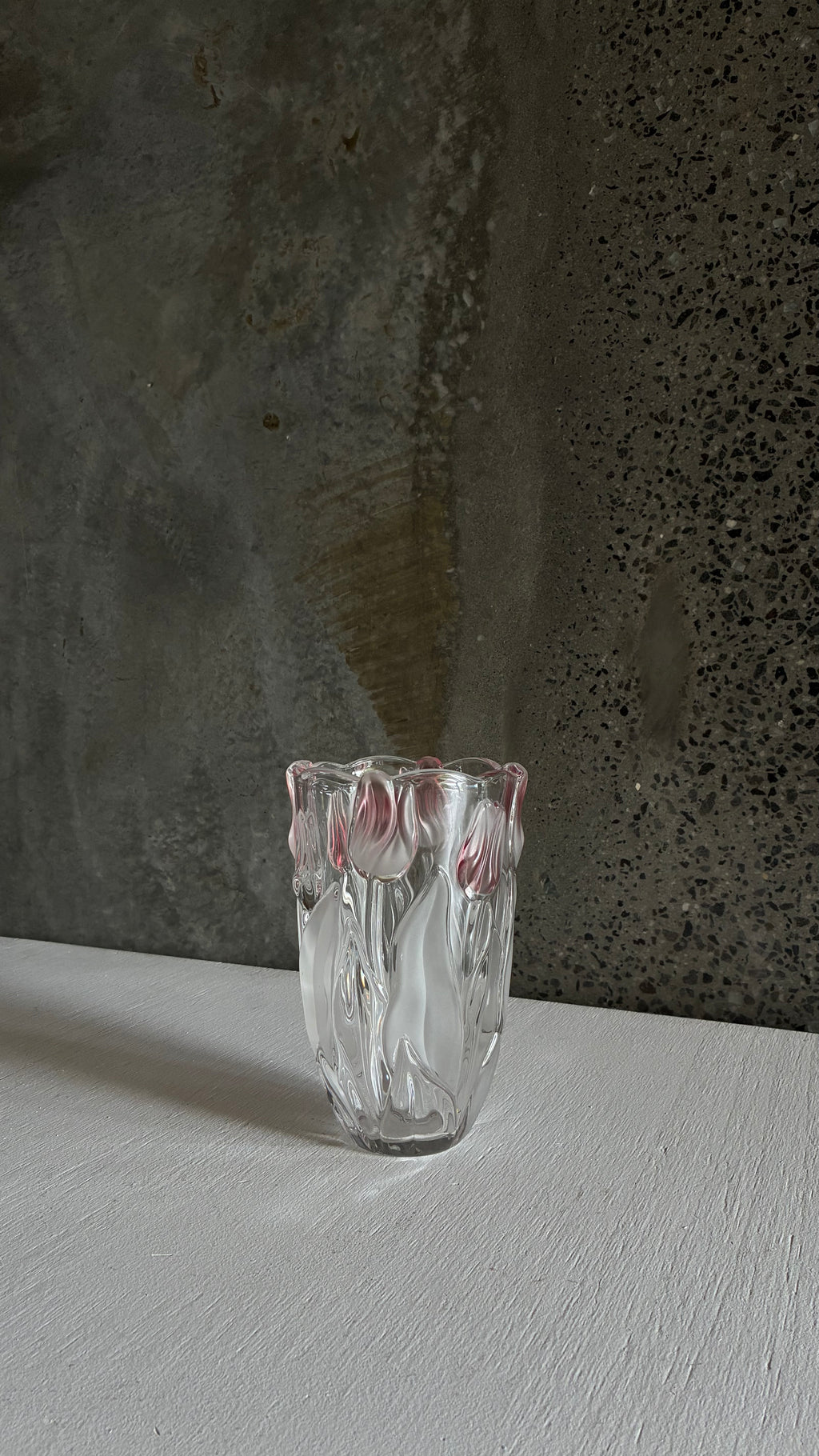 FROSTED TULIP GLASS VASE, EUROPE 1980's