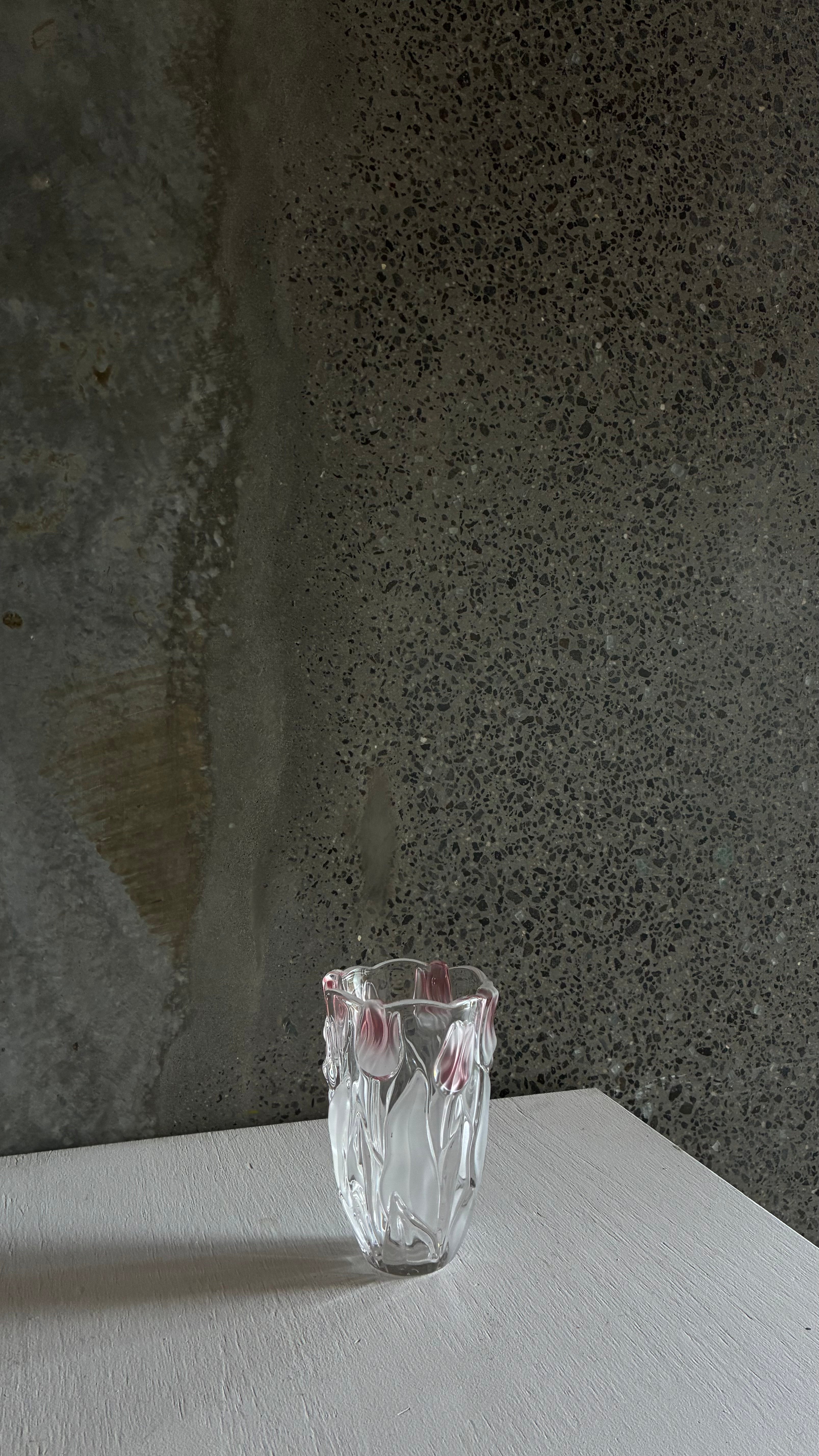 FROSTED TULIP GLASS VASE, EUROPE 1980's
