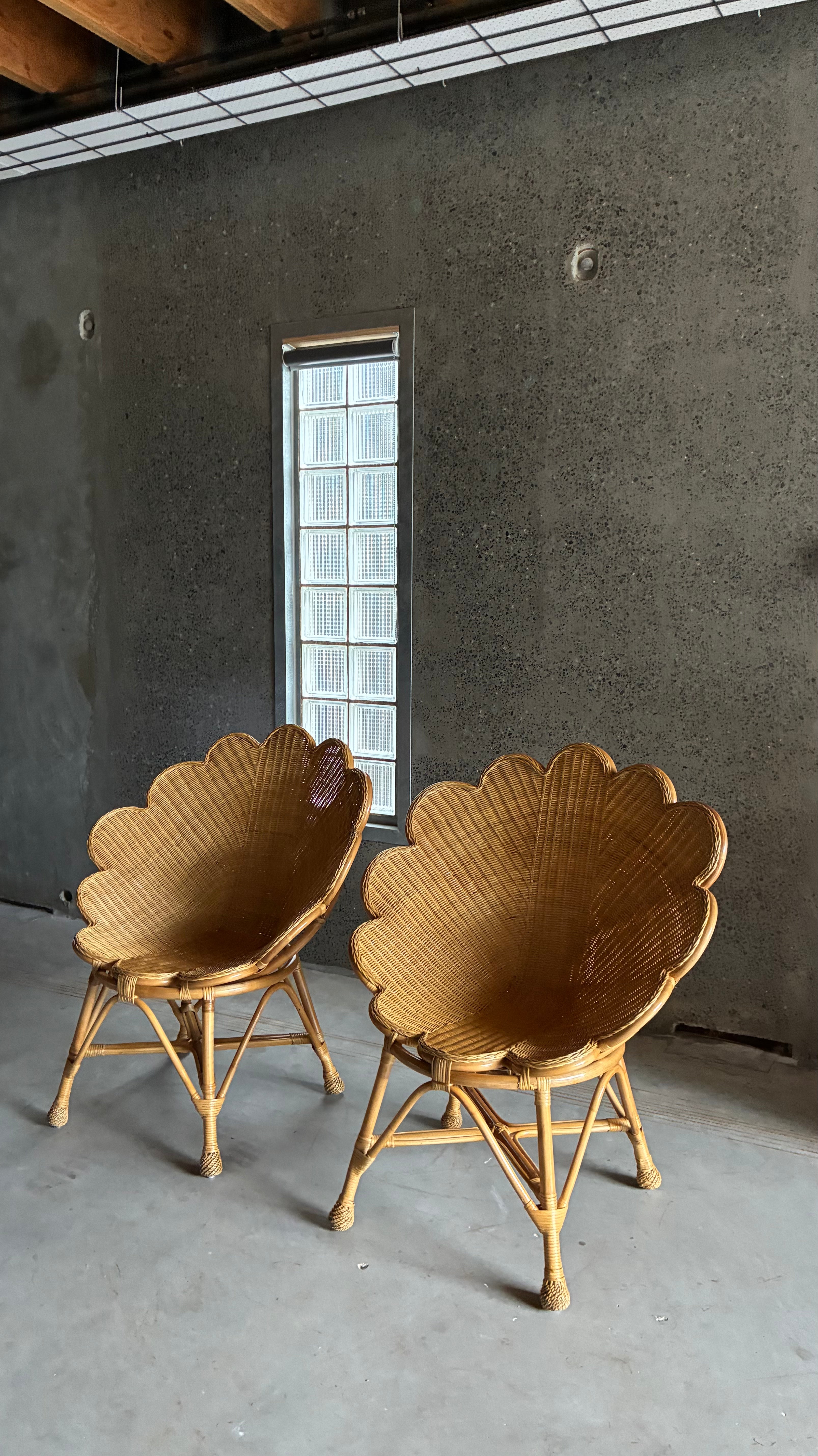 VINTAGE RATTAN SHELL CHAIR