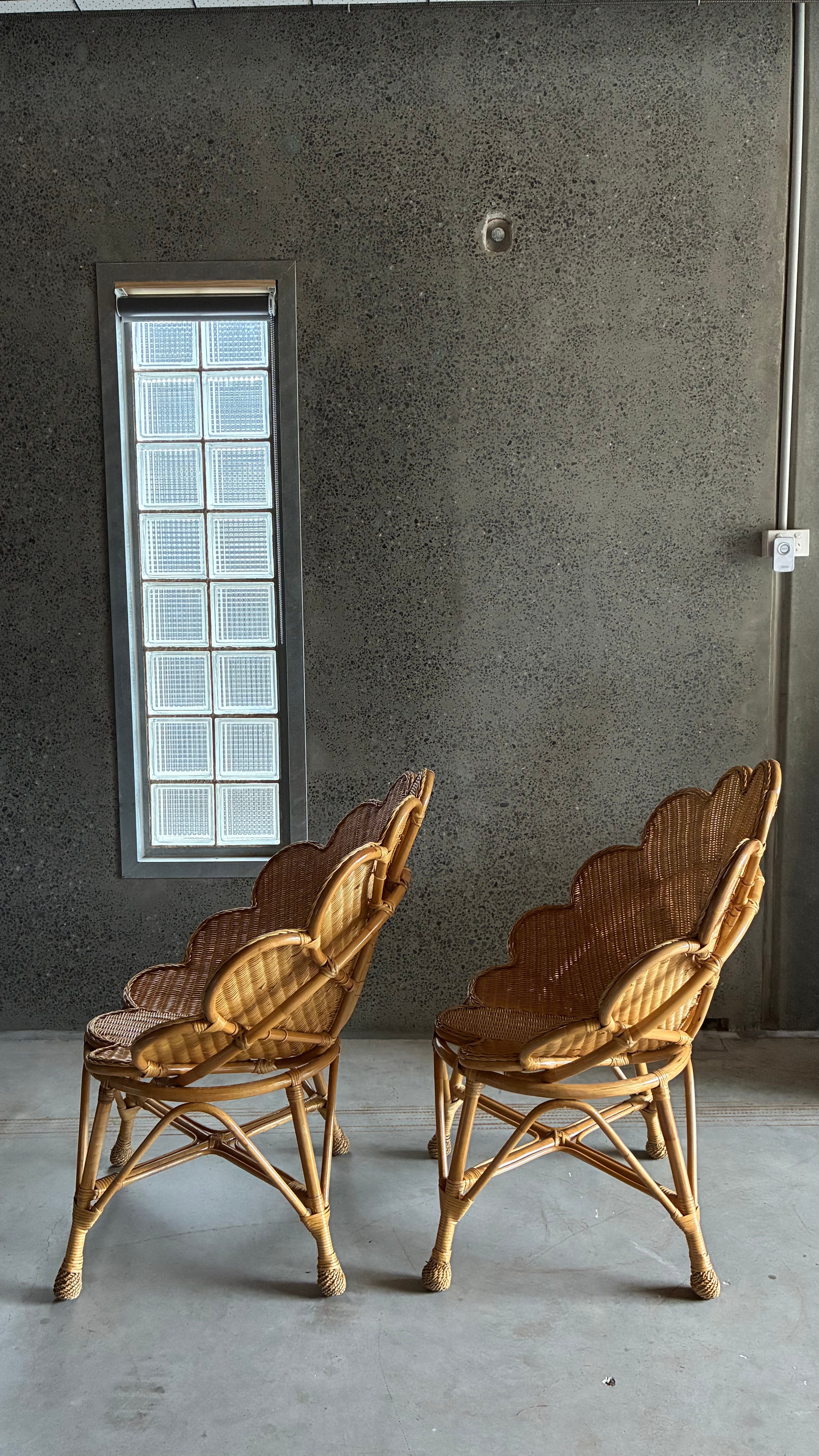 VINTAGE RATTAN SHELL CHAIR