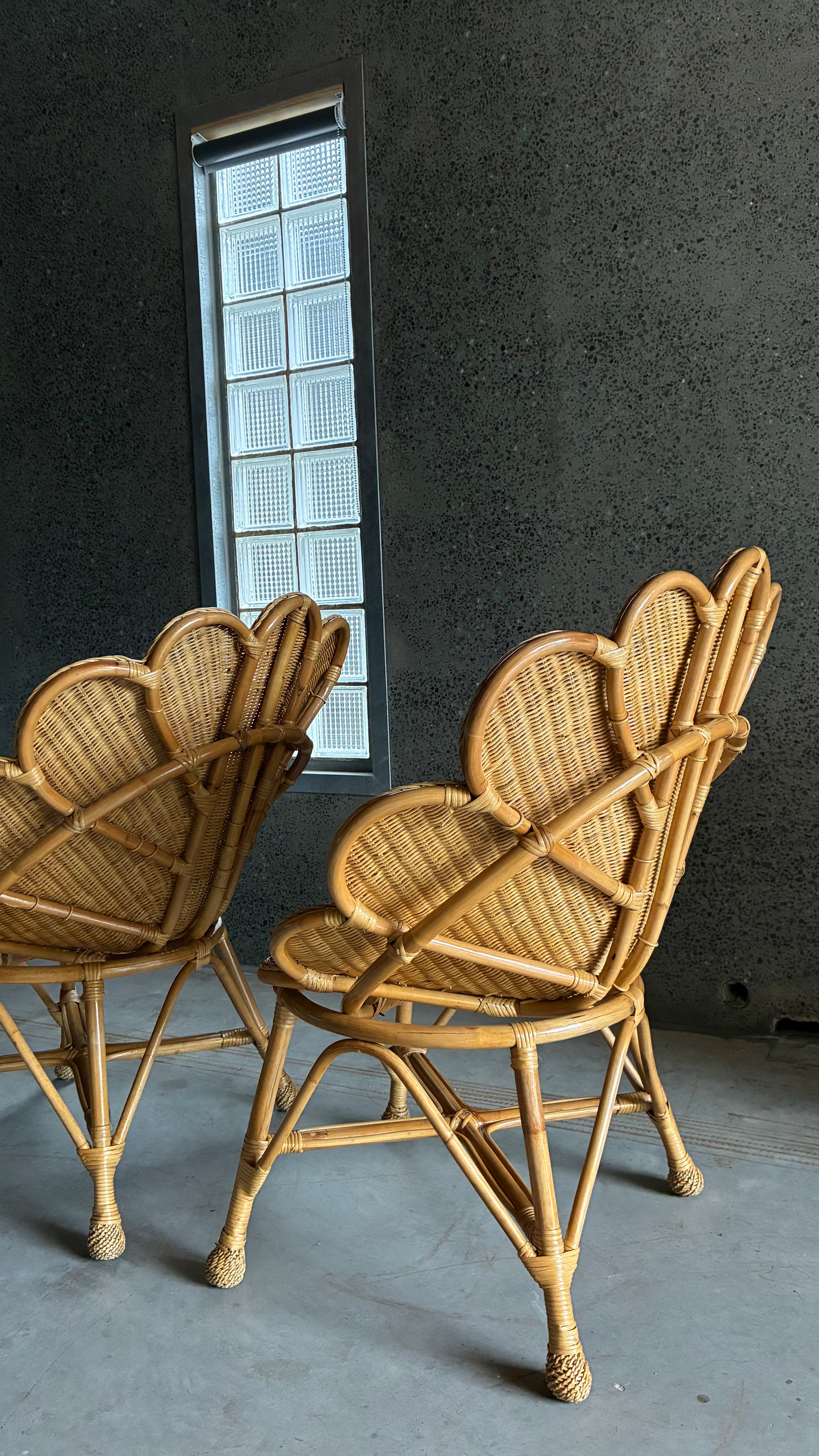 VINTAGE RATTAN SHELL CHAIR