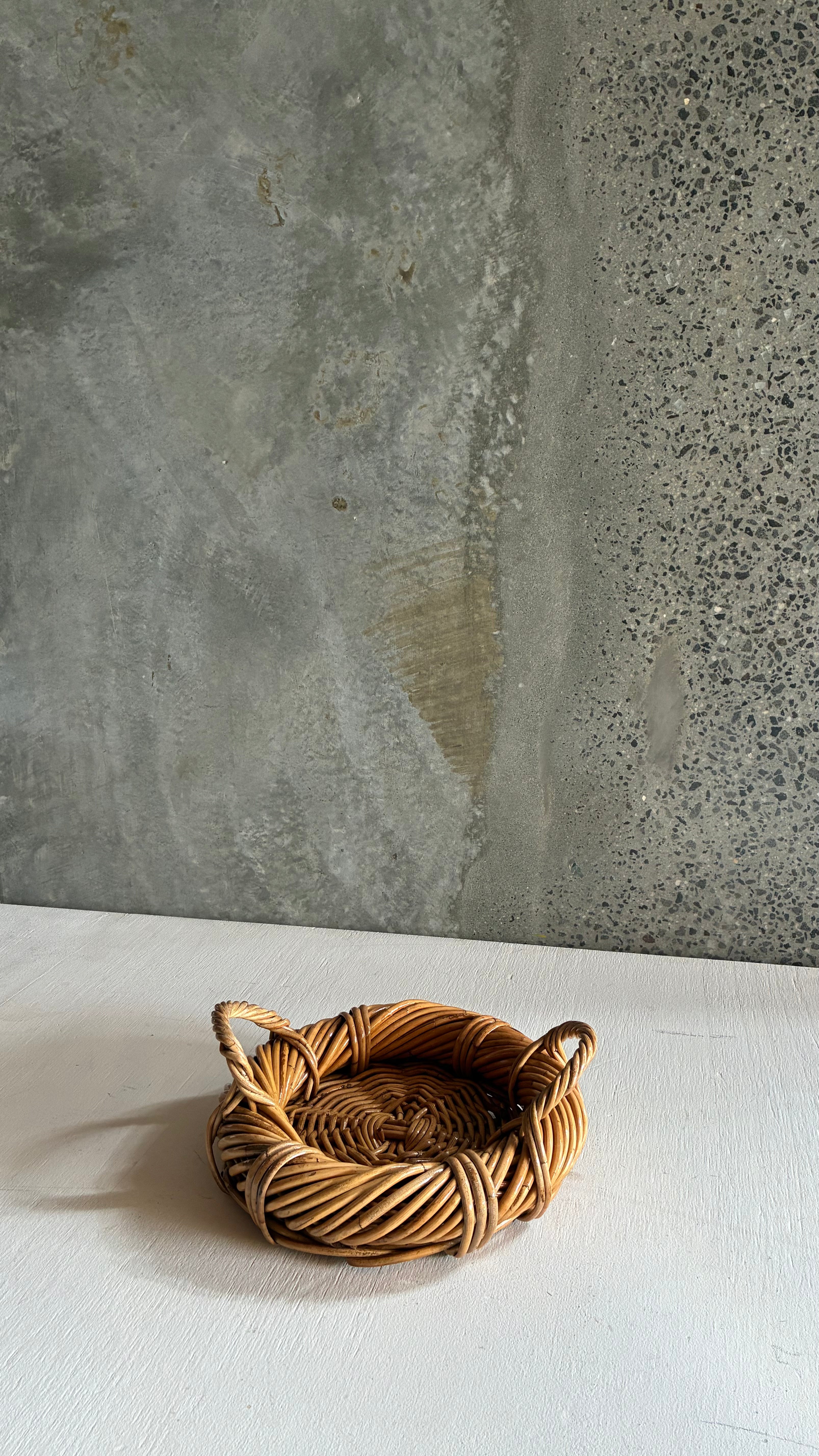 VINTAGE JAPANESE RATTAN SPIRAL TRAY 1960s