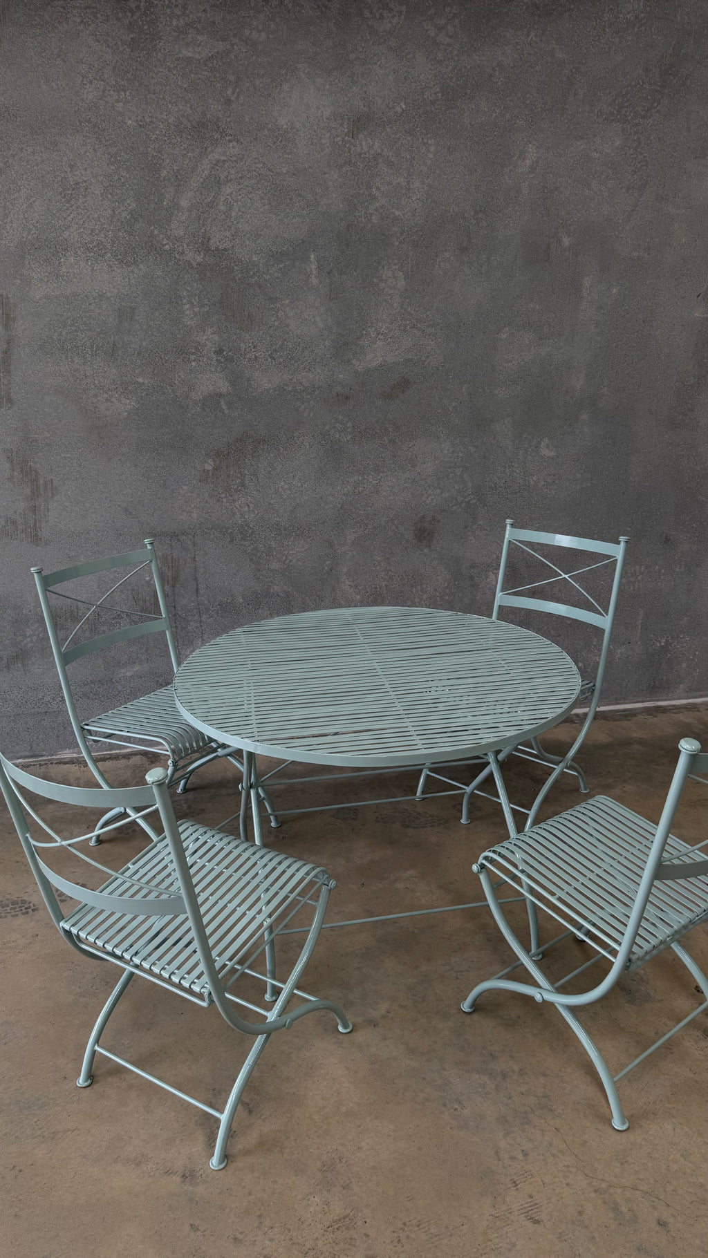 Vintage Metal Garden Setting in Smoke Blue