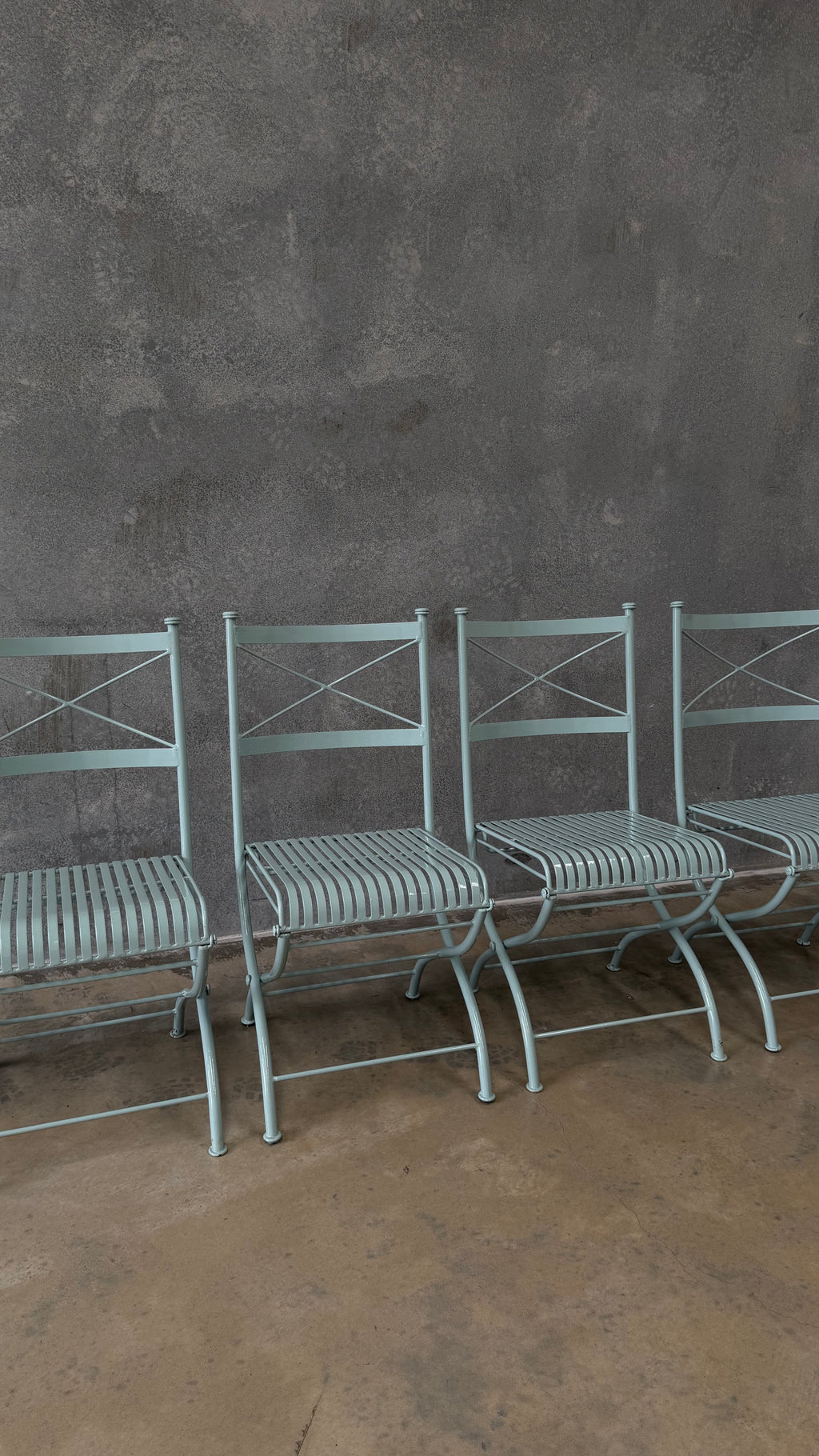 Vintage Metal Garden Setting in Smoke Blue