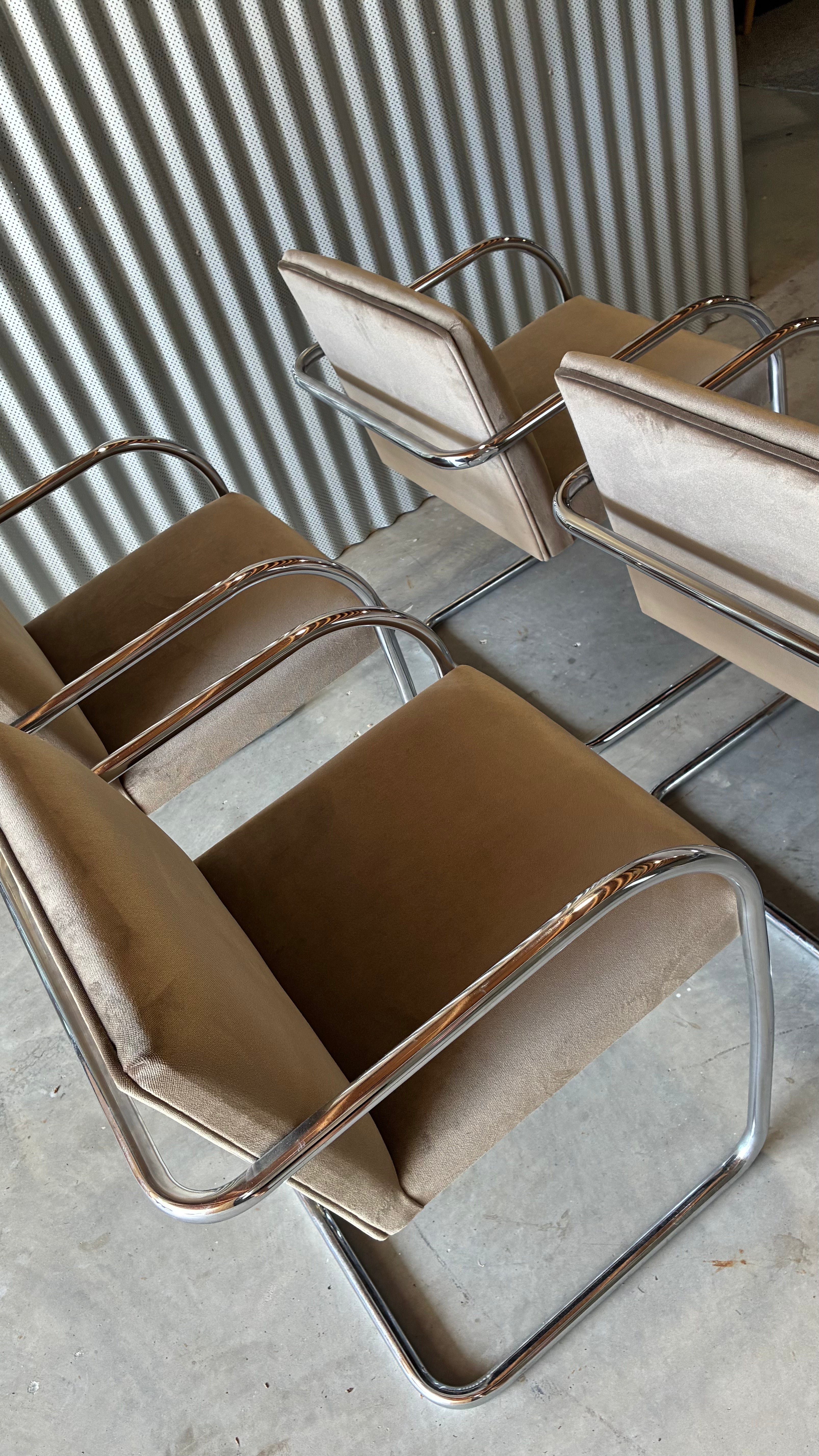BRNO-STYLE CANTILEVER CHAIRS (SET OF FOUR)